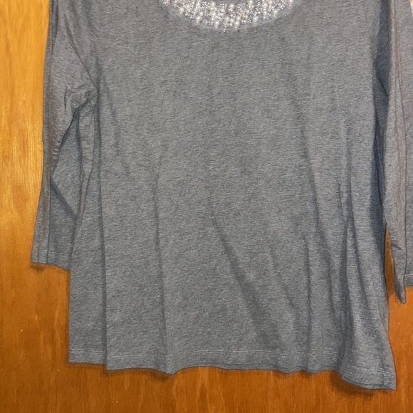 •ST. JOHN'S BAY•GRAY SCOOPNECK W/PEARLS & SEQUINS NECK TRIM SIZE XL EUC LIKE NEW - Picture 6 of 7